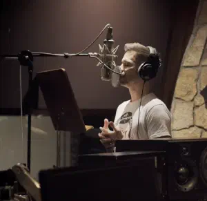 Ich flieg einfach nur los - Official music video from the musical Küstenpfad