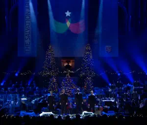 FourHymn - Mary Did You Know - Singing with FourHymn at the Salvation Army Christmas Carols