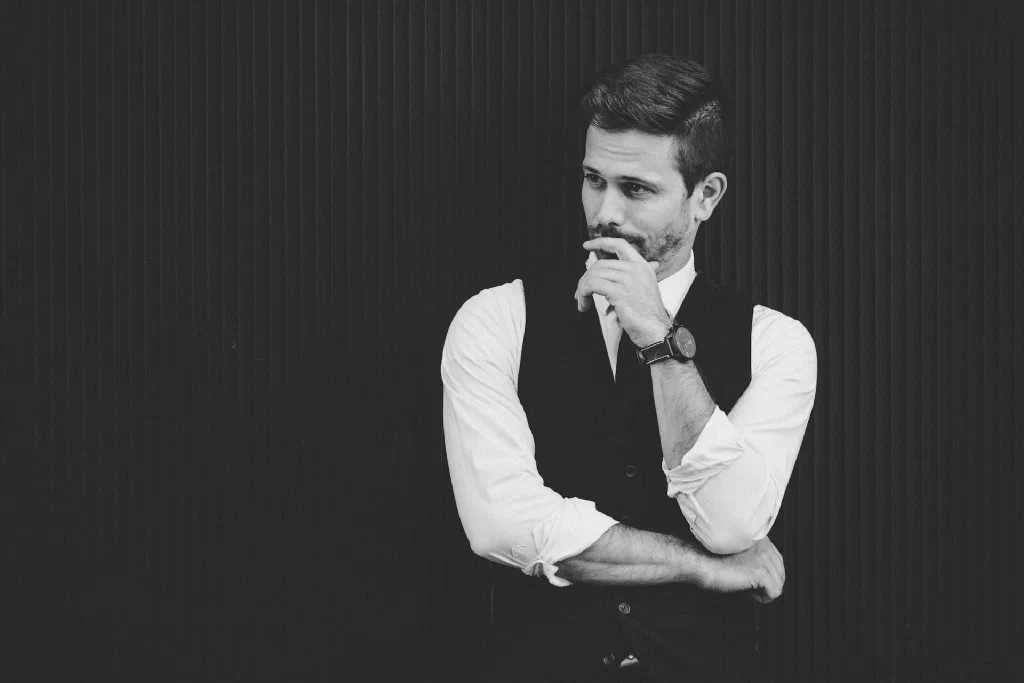 Nathanaël Mägli - Give me a song. Write me a line. I'll bring it to life.